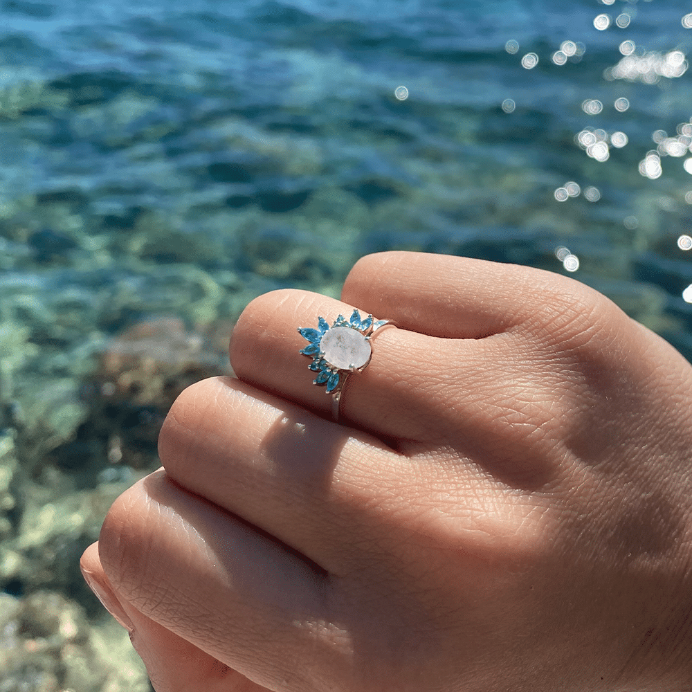 The Queen Ring