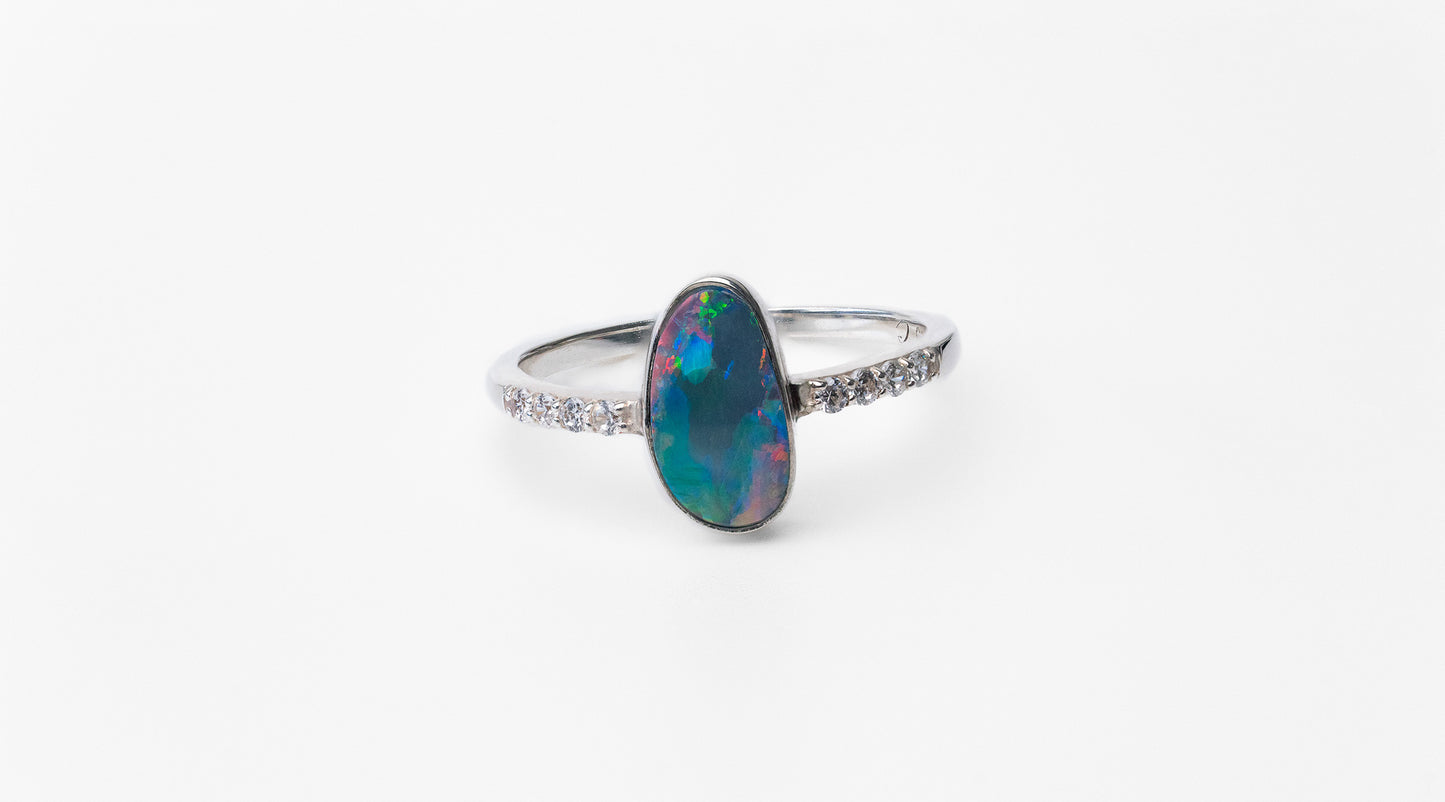 The L’Australian Opale Ring