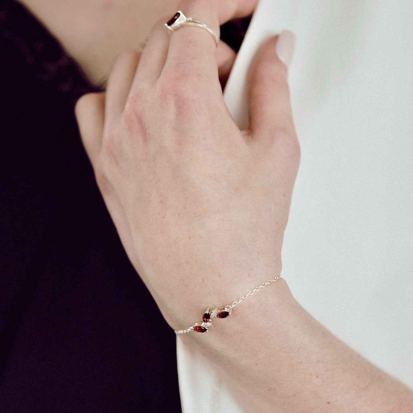 The Daring Armband