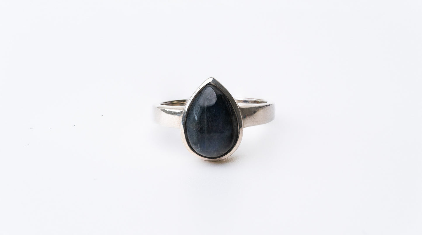 The Labradorite Ring