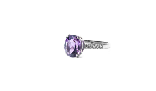Regal Amethyst Ring